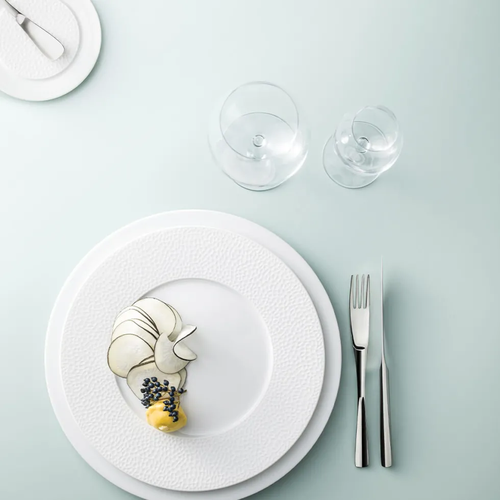 COLLECTION L FRAGMENT BLANC Assiette de présentation 32 cm